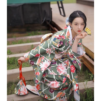 Japonijos Tradicinių Kimono moteriški, Žalios Spalvos Gėlių Spaudinių Klasikinis Yukata Fotografijos Suknelė Cosplay Apranga Chalatas