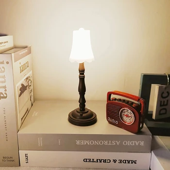 Mini Naktį Šviesos Nostalgišką Retro Stiliaus Įkrovimo Bendrabutyje Stalo Lempa Miegamojo Lovos LED Eye Lempos Patalpų Apdailos Šviesos