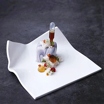 Šiuolaikinės Keramikos Vakarienė Plokštės Kūrybos Lankstymo Kampas Paprastas Baltas Plok Prancūzijos Vakarų Restoranas Lentelės Viršuje Kepsnys Patiekalas